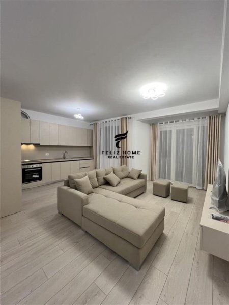 Shqiperi, jepet me qera apartament 2+1 Kati 9, 100 m² 650 € (RIVER RESIDENCE)