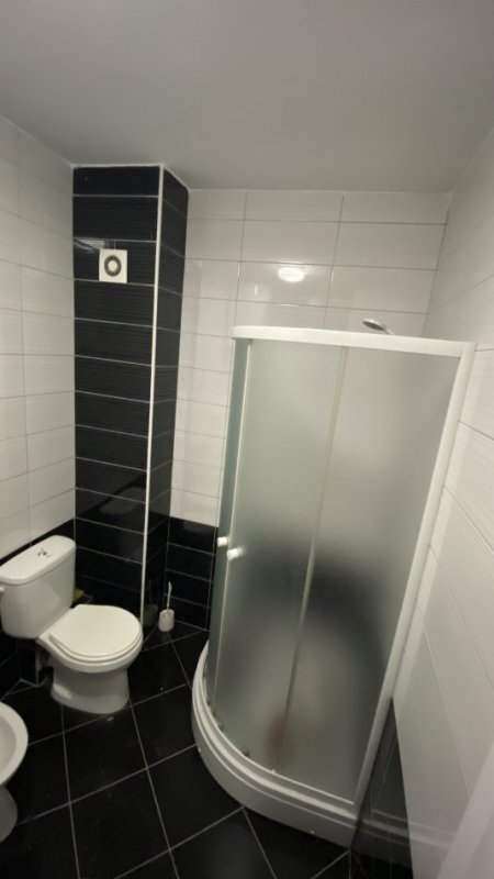 Tirane, jepet me qera apartament 2+1 Kati 7, 104 m² 500 € (Rruga 3 Deshmoret)