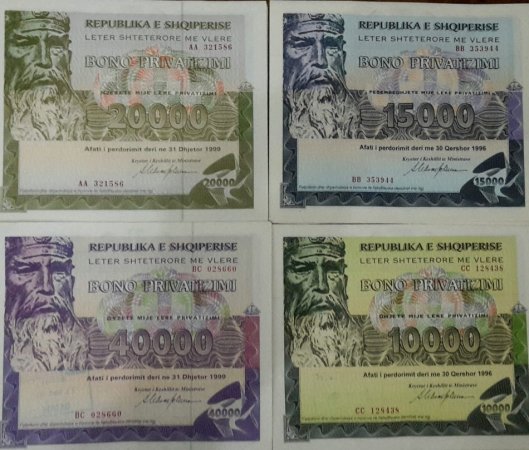 Tirane, blej bono privatizimi 3.000 €