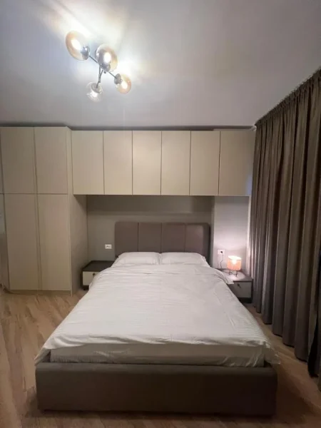 Tirane, jepet me qera apartament 1+1+Ballkon Kati 5, 75 m² 750 € (SHKOLLA E BALETIT)