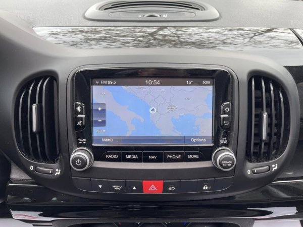 Tirane, shes makine FIAT 500 L Benzin, e zeze automatik Klima 166.000 km 1 €