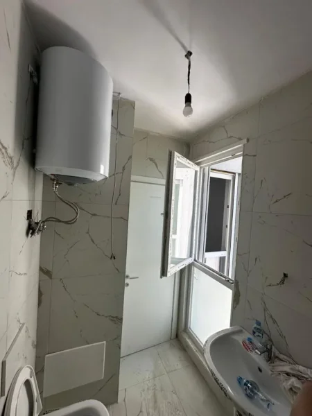 Tirane, shitet apartament 2+1+Ballkon Kati 5, 109 m² 103.550 € (univers city)