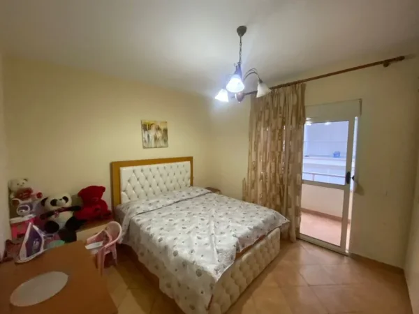 Durres, shitet apartament 1+1+Ballkon Kati 3, 70 m² 77.000 € (Shkembi i Kavajes)