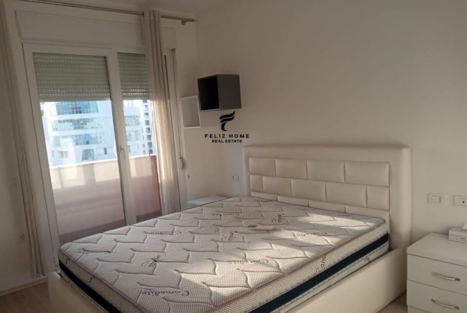 Tirane, jepet me qera apartament 2+1 Kati 8, 97 m² 600 € (21 DHJETORI)