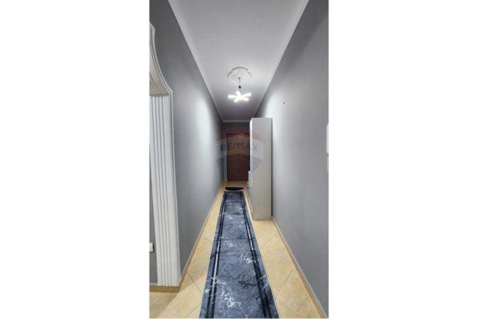 Tirane, jepet me qera apartament 2+1 , 650 € (Don Bosko)