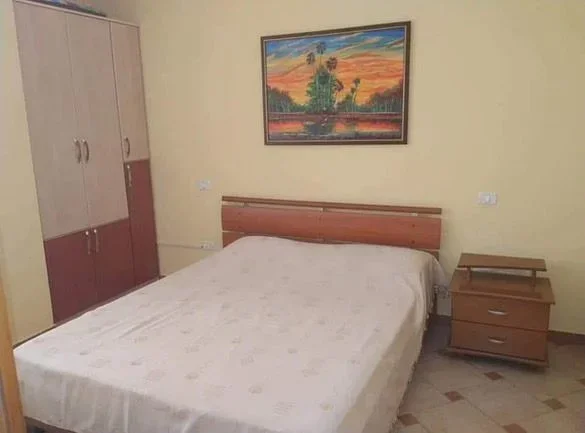 Durres, jepet me qera apartament 1+1+Ballkon Kati 4, 65 m² 400 € (Shkembi i Kavajes)