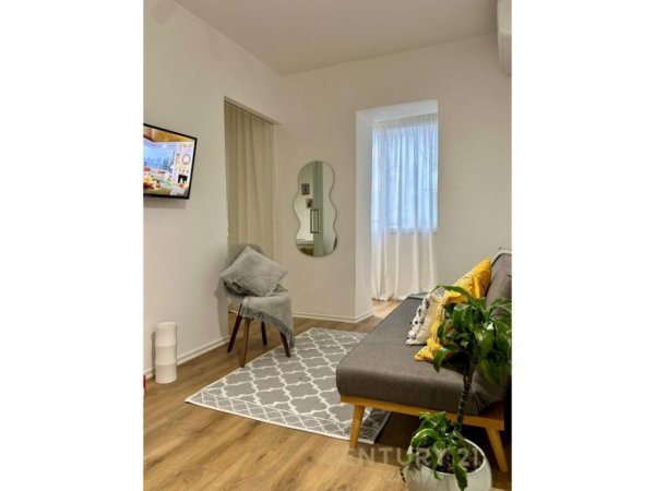 Tirane, jepet me qera apartament 1+1+Aneks+Ballkon Kati 2, 42 m² 660 € (RRUGA KOSOVAREVE)