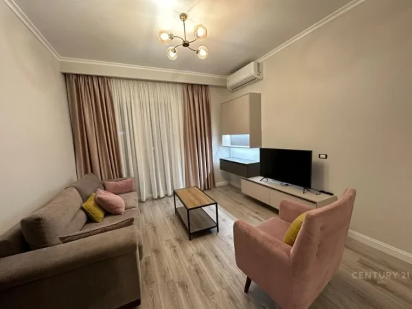 Tirane, jepet me qera apartament 1+1+Aneks+Ballkon Kati 2, 74 m² 680 € (Rose Garden Residence)