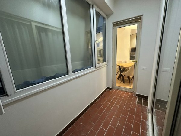 Tirane, jepet me qera 1+1+Aneks+Ballkon , (Komuna e Parisit)