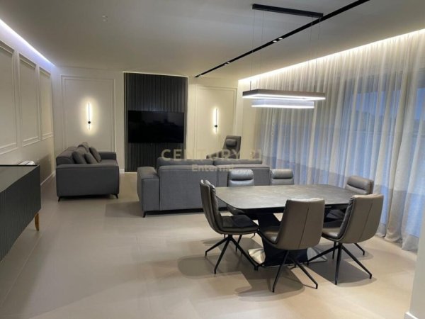 Tirane, jepet me qera apartament 3+1+Aneks+Ballkon Kati 3, 186 m² 1.800 € (Park Life)