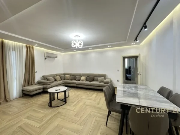 Tirane, jepet me qera apartament 2+1+Aneks+Ballkon Kati 5, 95 m² 1.000 € (Mozaiku i Tiranes)