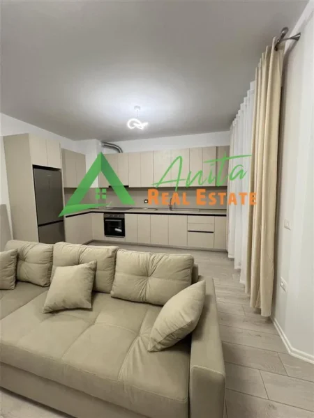 Tirane, jepet me qera apartament 2+1 Kati 9, 100 m²  (Unaza e Re)