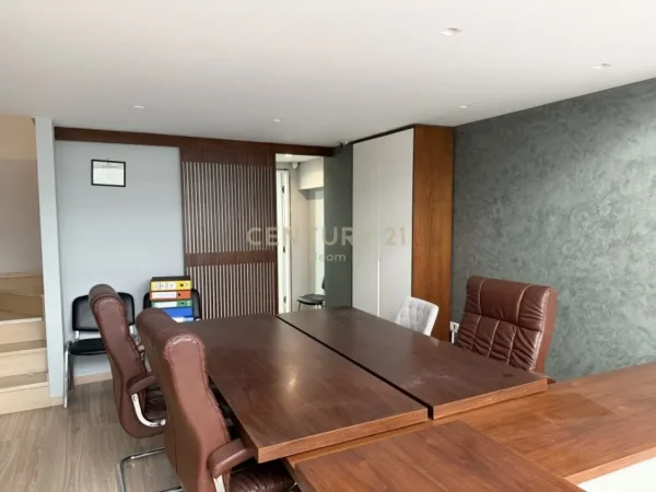 Tirane, shes zyre Kati 1, 46 m² (KOMUNA E PARISIT)