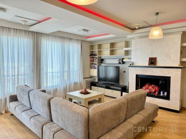 Tirane, jepet me qera apartament duplex Dublex Kati 4, 140 m² 900 € (Kodra e Diellit)