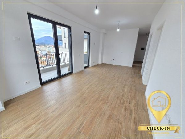 Tirane, jepet me qera apartament 1+1+Aneks+Ballkon Kati 8, 88 m² 800 € (Rruga Tefta Tashko)