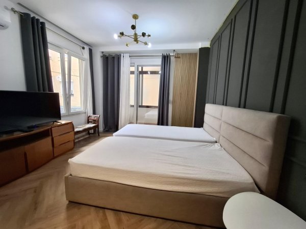 SHITET: 2+1+2 Ballkone ( 📍 Myslym Shyri - Monopoli ) Kati 1, Pllt V 2000 | Apartament 100% I Ri, Investuar Nga Fillimi (I Pabanuar Me Pare) CMIMI: 280.000 Euro***