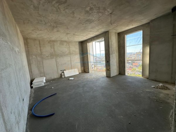 Tirane, shitet apartament 1+1 Kati 8, 69 m² 117.000 € (Jordan Misja)