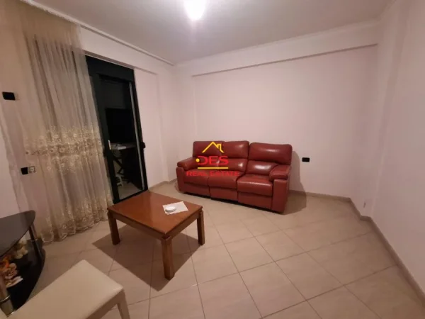 Vlore, shitet apartament 2+1+Ballkon , 117 m² 128.700 € (Rruga Gjergj Arianiti, Vlorë)