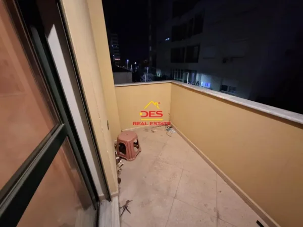 Vlore, shitet apartament 2+1+Ballkon , 117 m² 128.700 € (Rruga Gjergj Arianiti, Vlorë)