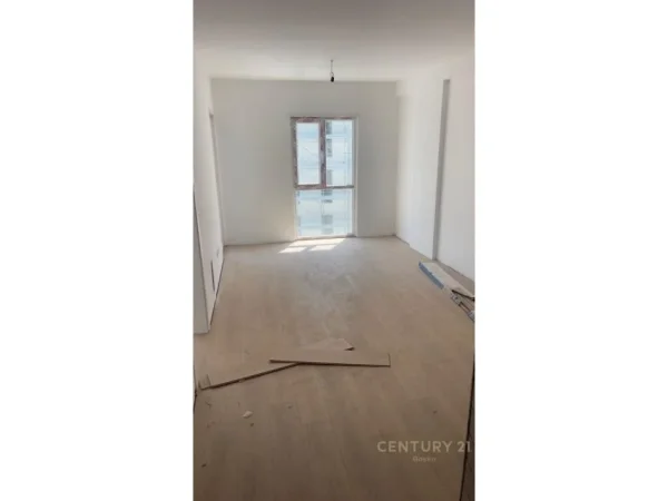 Tirane, shitet apartament 1+1 Kati 6, 55 m² 65.000 € (qtu)