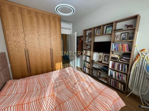 Tirane, shitet apartament 1+1 Kati 2, 61 m² 150.000 € (liqeni i thate)