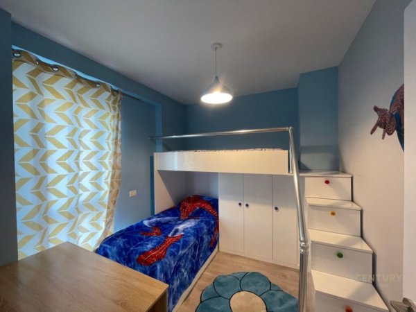 Tirane, jepet me qera apartament 2+1 Kati 10, 90 m² 650 € (kompleksi magnet)