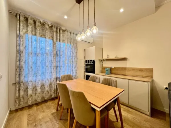 Tirane, shitet apartament 2+1 Kati 2, 80 m² 148.000 € 