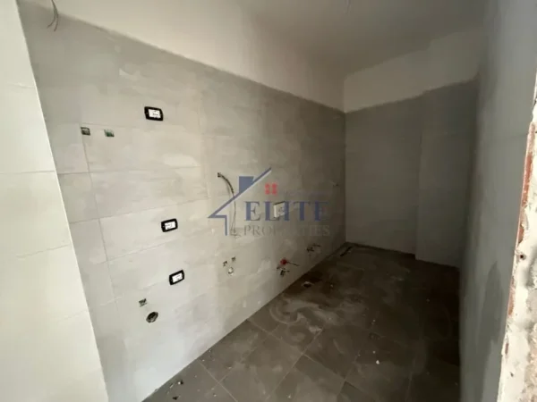 Tirane, shitet apartament 2+1+Ballkon Kati 11, 91 m² 146.384 € (Garden Residence Turdiu)
