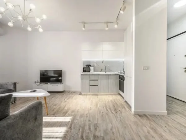 Tirane, jepet me qera apartament 2+1 Kati 2, 90 m² 850 € (9 kateshet)