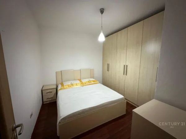Tirane, shitet apartament 3+1 Kati 2, 110 m² 250.000 € (rruga e bogdaneve)