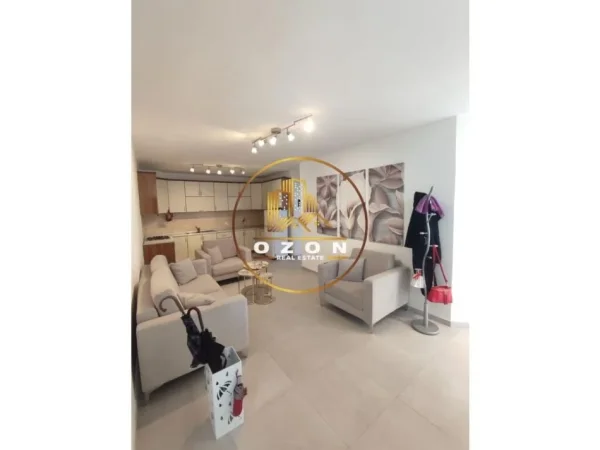 Apartament Me Qira 2+1 Për Biznes Tek Ish Ekspozita!