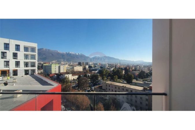 Tirane, jepet me qera apartament 1+1 , 550 € (Rruga e Dibres)