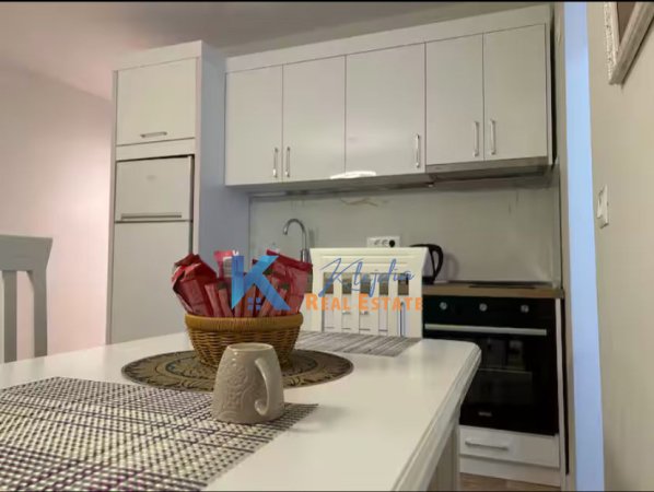 Tirane, jap me qera apartament 1+1+Ballkon Kati 3, 75 m² 600 € (Bulevardi Zogu I)