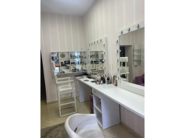 Tirane, shitet ambjent biznesi Kati 0, 40 m² 119.000 € (Myslym Shyri)
