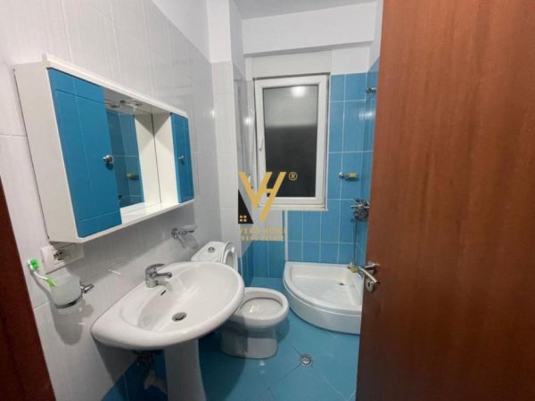 Tirane, jepet me qera apartament 2+1+Ballkon Kati 2, 70 m² 550 € (LIQENI I THATE)