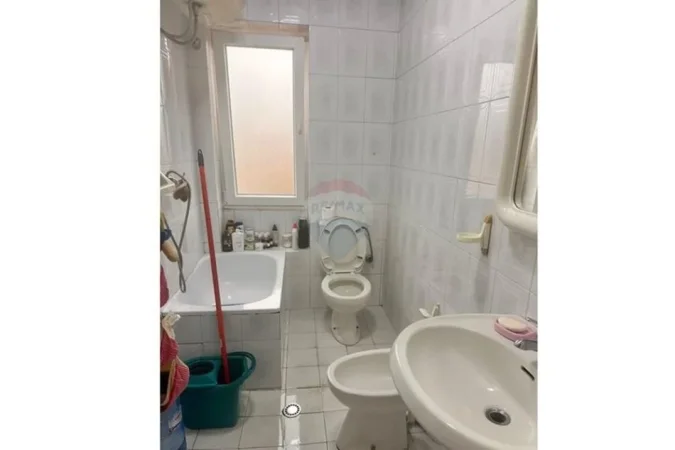 Tirane, shitet apartament 1+1 Kati 5, 57 m² 95.000 € (Mine Peza)