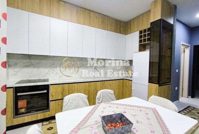 Tirane, jepet me qera apartament 1+1 Kati 3, 64 m² 600 € (Astir)