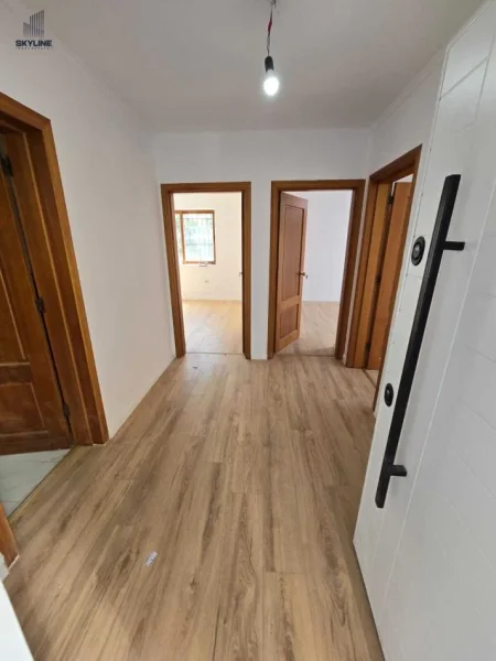 Tirane, shitet apartament 2+1 Kati 1, 81 m² 138.000 € 