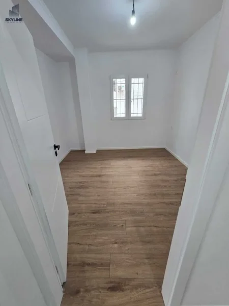 Tirane, shitet apartament 2+1+Ballkon Kati 2, 65 m² 120.000 € (Rr Ferit Xhajko)