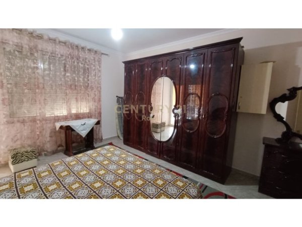 Tirane, jepet me qera apartament 2+1 Kati 3, 123 m² 750 € (rruga karl gega)