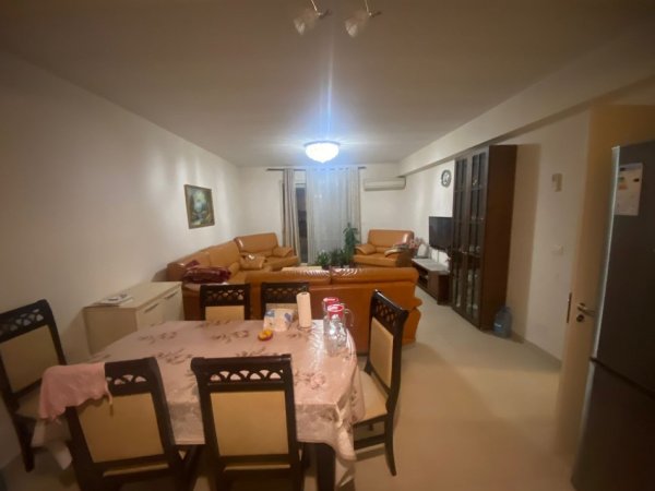 Tirane, shes apartament 2+1+Ballkon Kati 12, 123 m² 125.000 € (Kompleksi Malajzian)