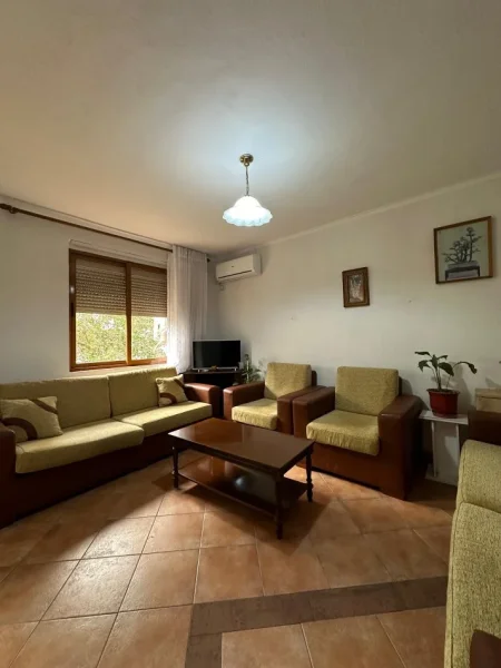 Tirane, shitet apartament 1+1 , 50 m² 128.000 € 