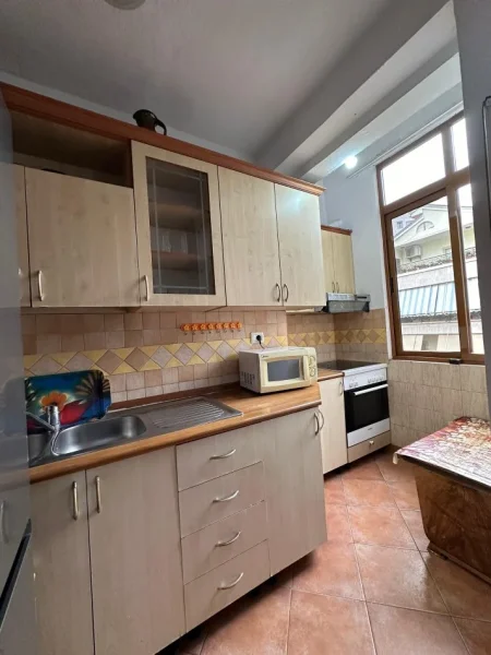 Tirane, shitet apartament 1+1 , 50 m² 128.000 € 