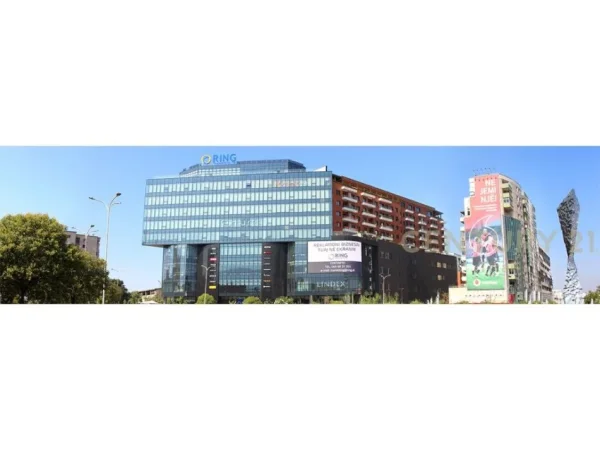 Tirane, shitet apartament 4+1 Kati 1, 380 m² 900.000 € (Zogu i Zi)