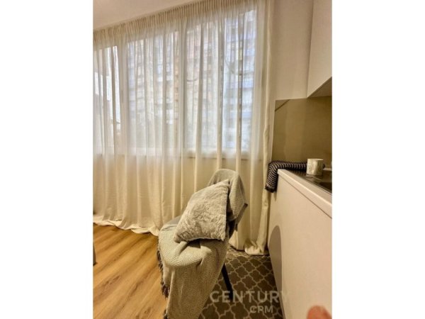 Tirane, jap me qera apartament 1+1 , 42 m² 666 € (Rruga e Kosovarëve)