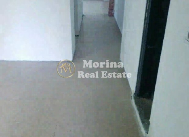 Tirane, jepet me qera ambjent biznesi Kati 0, 85 m² 520 € (Blloku /Vasil Shanto)