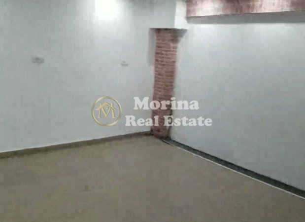 Tirane, jepet me qera ambjent biznesi Kati 0, 85 m² 520 € (Blloku /Vasil Shanto)