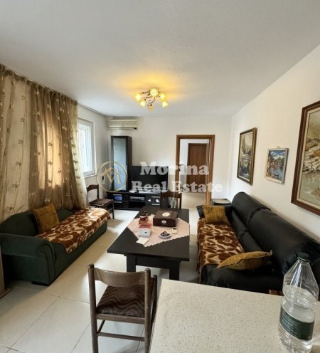 Tirane, jepet me qera shtepi 4+1 Kati 1, 200 m² 650 € (Brryli)