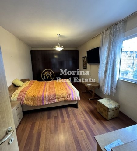 Tirane, jepet me qera shtepi 4+1 Kati 1, 200 m² 650 € (Brryli)