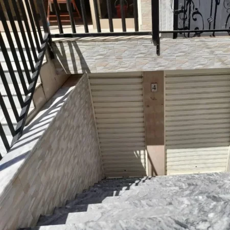 Tirane, shes dyqan Kati 0, 124 m² 169.000 € (Vasil Shanto Rruga Viktor eftemiu)